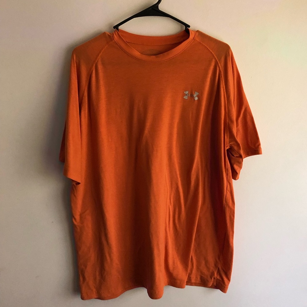 Large Under Armour T-Shirt